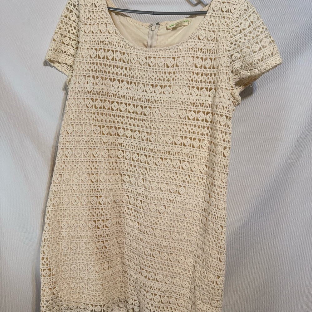 Stylish Cream Dress - Picture 1 of 3